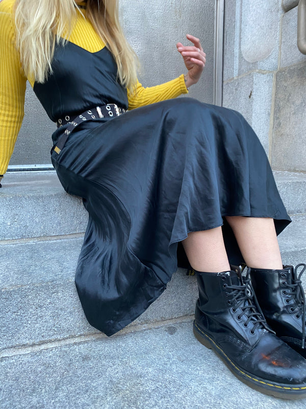 LLBD (Little Long Black Dress)